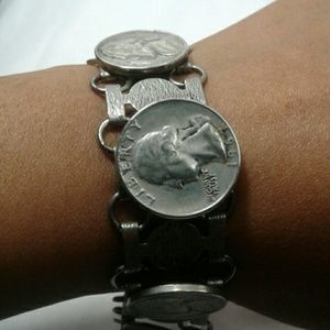 $5,$10,$15,$20,$25 Unique Coin Bracelet